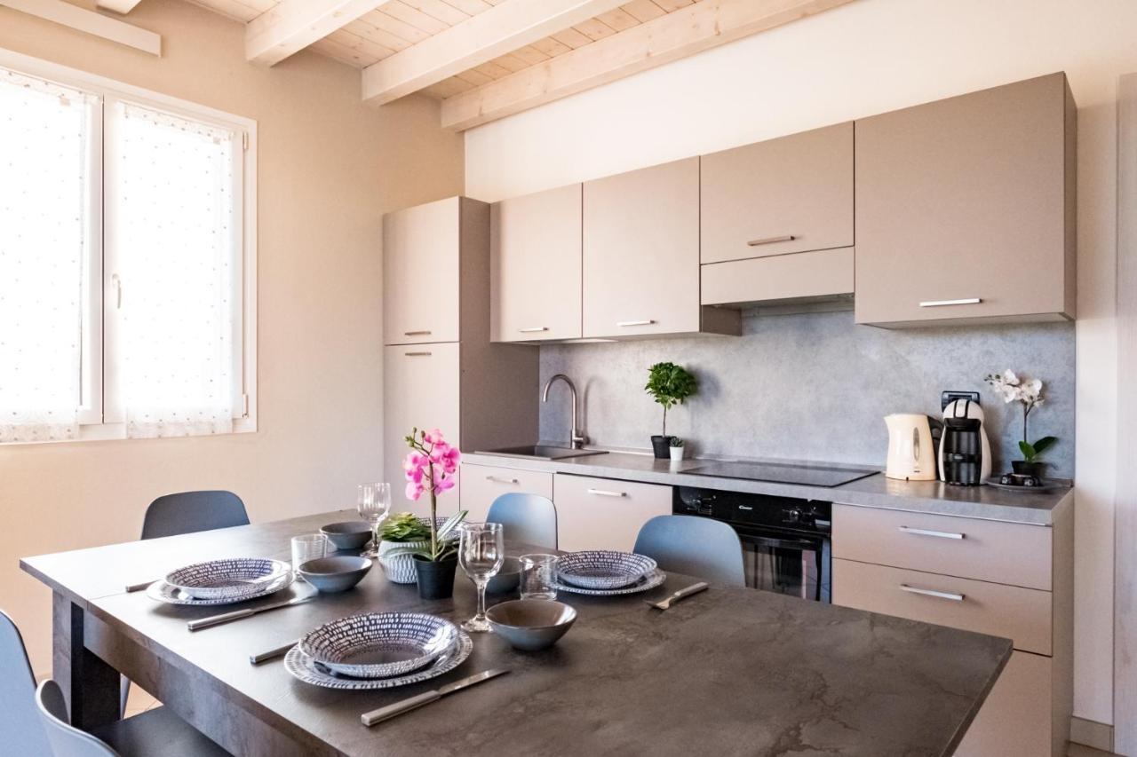 Apartamento Residenza Oleandro Desenzano del Garda Exterior foto