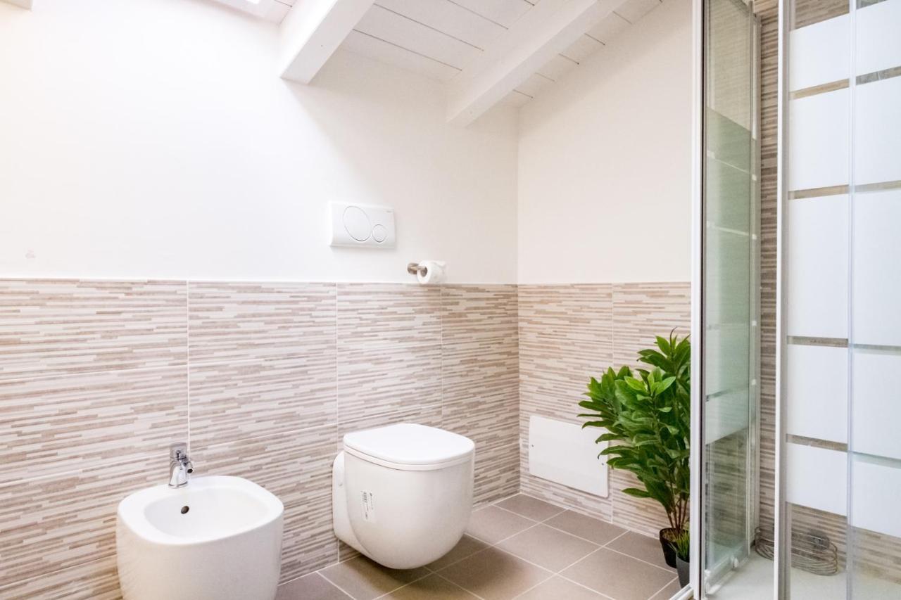 Apartamento Residenza Oleandro Desenzano del Garda Exterior foto