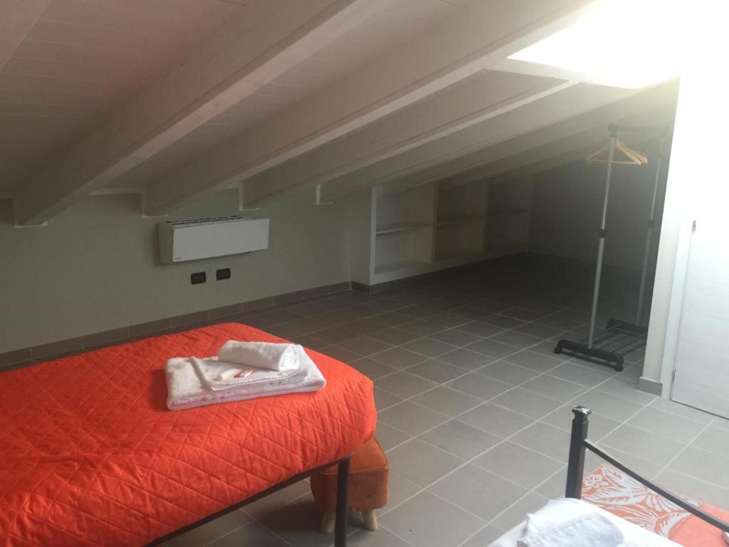 Apartamento Residenza Oleandro Desenzano del Garda Exterior foto